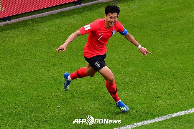 지난 2018 FIFA 러시아 월드컵 조별리그 최종전 독일전 쐐기골 이후 기뻐하고 있는 손흥민. /AFPBBNews=뉴스1