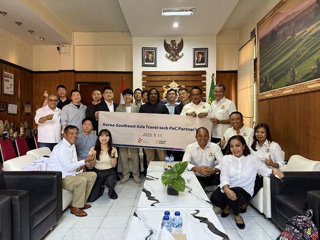 지난 9월 인도네시아 발리에서 열린 동남아시아 실증 프로그램 연계 상공회의소 간담회 참가자들