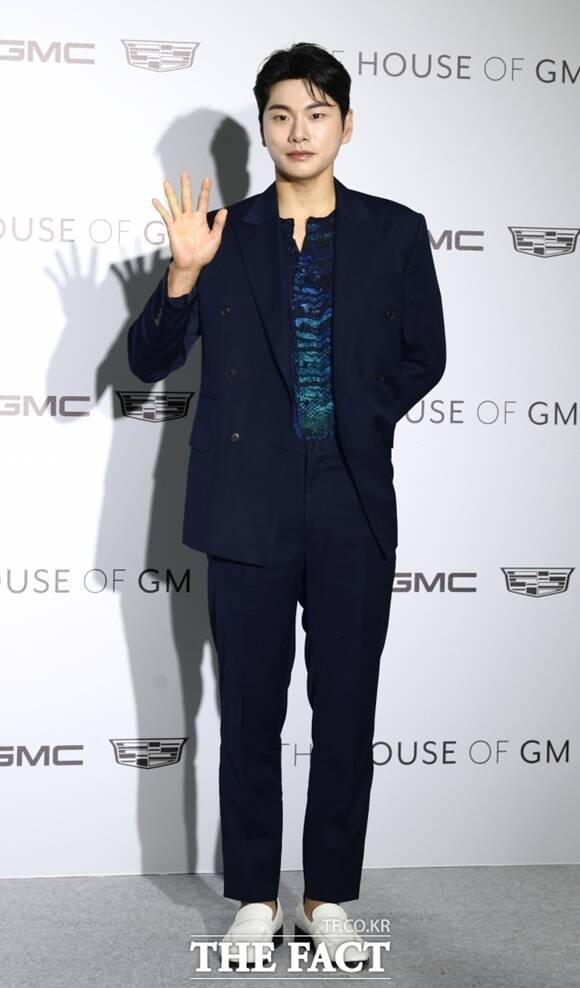 배우 이이경이 지난 6일 '10주년 아시아 아티스트 어워즈 2025'에서 한 수상소감으로 인해 논란이 일었다. /더팩트 DB