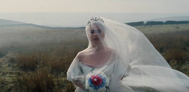 내년 개봉하는 영화 '폭풍의 언덕' 예고편 캡처. 이 영화의 원작은 에밀리 브론테가 쓴 동명의 고전소설이다.