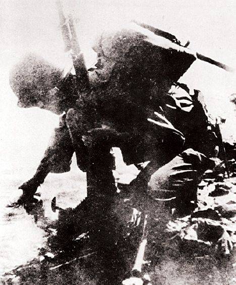 6사단은 6·25전쟁이 한창이던 1950년 10월 26일 초산전투에서 승리하며 가장 먼저 압록강까지 도달한 부대다. 당시 6사단 부대원들은 수통에 압록강 물을 담아 이승만 대통령에게 바쳤다. 국민일보DB