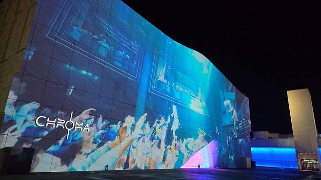 크로마 외관 미디어 파사드. <자료 = 파라다이스시티>
