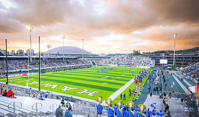 2025 하와이 볼 경기가 열리는 클래런스 T.C. 칭 애슬래틱스 컴플렉스.