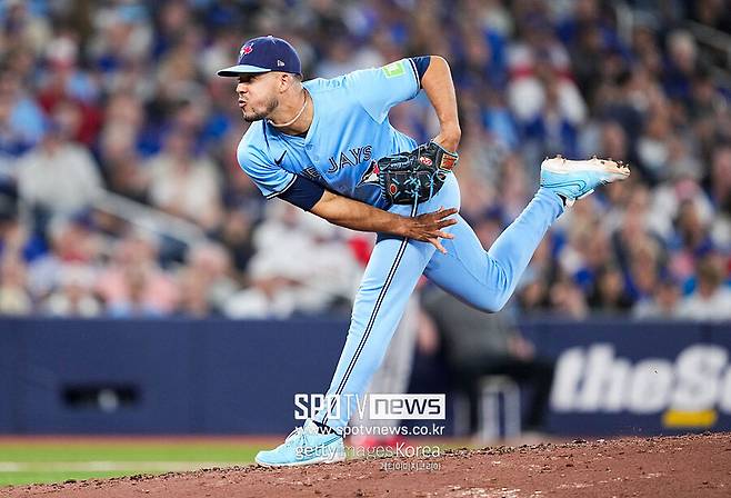 ▲ 폰세의 영입으로 발등에 불이 떨어진 호세 베리오스는 트레이드 가능성이 거론되고 있다