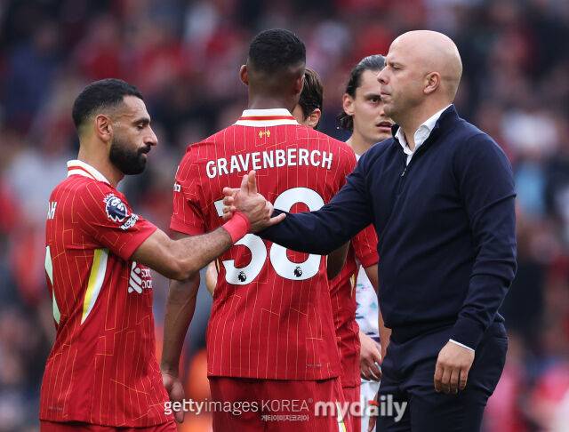 모하메드 살라와 아르네 슬롯 감독./게티이미지코리아