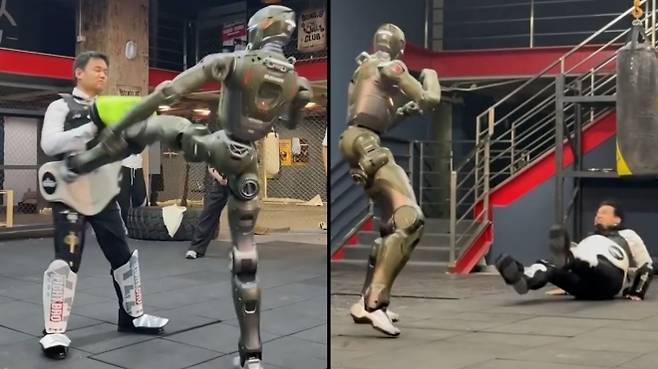 중국 엔진AI(가 공개한 인간형 로봇 ‘T800’이 자오퉁양(오른쪽) CEO를 향해 발차기를 가하는 장면. 회사 측은 “CG(컴퓨터 그래픽) 의혹을 반박하기 위한 실제 시연”이라고 설명했다. 엔진AI 엑스