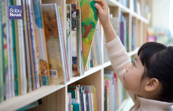 아동수당 지급 대상을 만 7세까지에서 만 8세까지로 확대하는 법안이 연내 통과되지 않을 경우 2017년생 36만명 아동들이 수당을 받지 못할 전망이다. ⓒ베이비뉴스