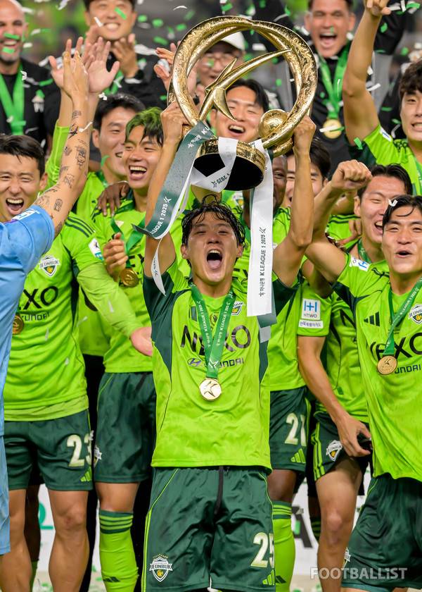 최철순(가운데, 전북현대). 서형권 기자