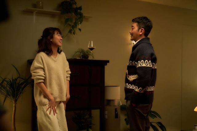 영화 '윗집 사람들'이 개봉 이후 7일 연속 한국 영화 박스오피스 1위를 기록했다. ㈜바이포엠스튜디오 제공