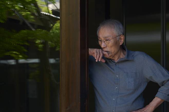 Hwang Sok-yong (Changbi Publishers)