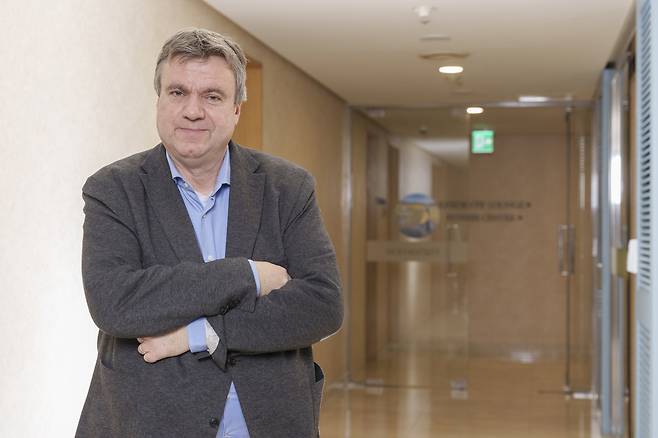 플로리안 리임  리임 총장은 2013년부터 7년간 윤이상국제음악콩쿠르와 통영국제음악제를 이끌었다. 그가 한국의 음악계를 이끄는 이 기간 동안 조성진이 쇼팽 콩쿠르에서 우승했고, 임윤찬이 윤이상국제음악콩쿠르에서 우승했다. [한국문화예술위원회 제공]