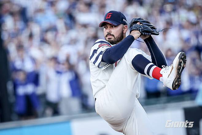 [서울=뉴시스] 프로야구 롯데 자이언츠 알렉 감보아가 17일 부산 사직구장에서 열린 2025 신한 쏠뱅크 KBO리그 삼성 라이온즈와의 경기에 선발 등판해 역투하고 있다. (사진=롯데 자이온츠 제공) 2025.08.28. *재판매 및 DB 금지