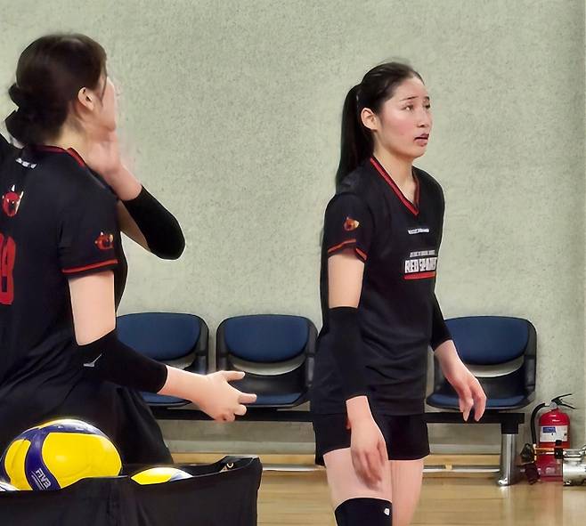 정관장에 합류해 훈련 중인 인쿠시. 정관장 배구단 제공