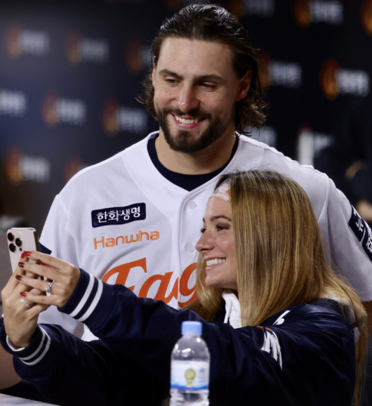 헤일리 브룩 SNS 캡처