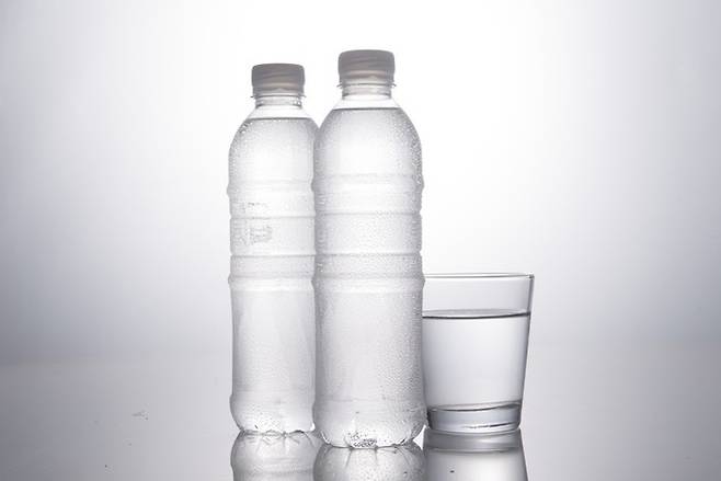 물을 기본으로, 차는 보조 음료로 두는 것이 올바른 수분 관리법이다. 게티이미지