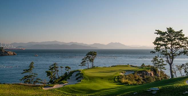 경남 남해군에 있는 사우스 케이프 오너스 클럽의 모습. 홈페이지 캡처