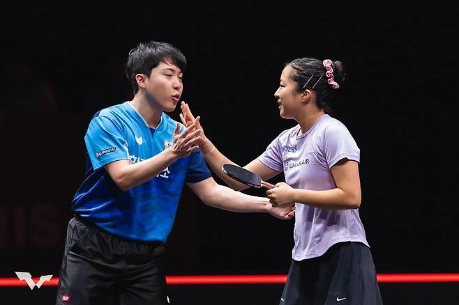 WTT 파이널스 홍콩에 출전한 신유빈(오른쪽)과 임종훈 [WTT 인스타그램 캡처. 재판매 및 DB 금지]