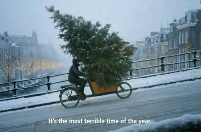 맥도날드 네덜란드의 크리스마스 광고 한 장면. 유튜브 캡처