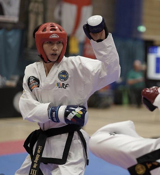 리리안 알스코그 후. 리리안 알스코그 후 SNS