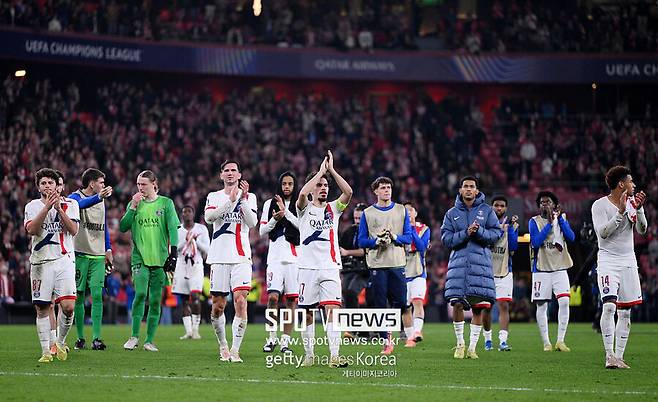 ▲ 올해 이강인은 실리는 물론 '임팩트' 면에서도 지난 시즌과 확연히 다른 내용을 뽐내고 있다. 11월 구단 이달의 골 투표에서 이강인의 시즌 1호골이 39.3%의 지지를 얻어 선정됐다. 그래도 챔피언스리그에서는 항상 벤치 출발이다.