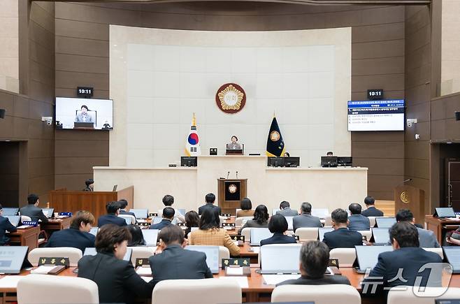 용인시의회 제297회 제2차 정례회 제4차 본회의 모습.(시의회 제공)