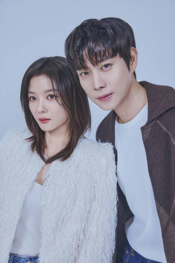 '친애하는 X'에 출연한 배우 김유정(좌), 김영대(우). ⓒ티빙