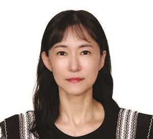 김의향 - 패션&스타일 칼럼니스트, 현 케이노트 대표, 전 보그 코리아 패션 디렉터