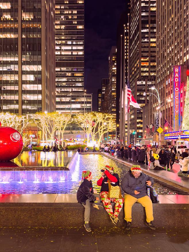 도시 불빛이 잘 살아난 연말 풍경. 도시 일대가 프레임에 들어가 근사한 분위기를 연출하고 있다. 김성주 제공