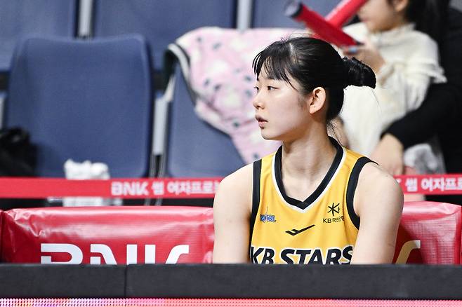 올해 2년 연속 어시스트 부문 타이틀을 노리고 있는 KB 허예은. WKBL 제공