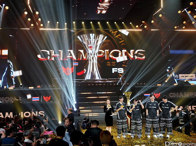 풀 센스가 우승을 차지하며 개최국 태국의 첫 우승팀이 됐다.