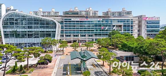 오산시가 기초단체장 공약이행 및 정보공개평가에서 2년 연속 ‘최우수(SA)’ 등급을 달성했다. [사진=오산시]