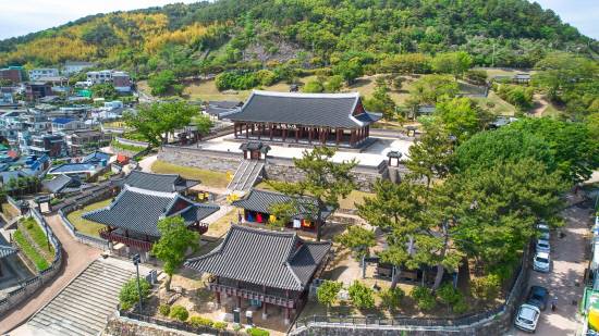 하늘에서 바라본 삼도수군통제영 전경. 제공=통영시