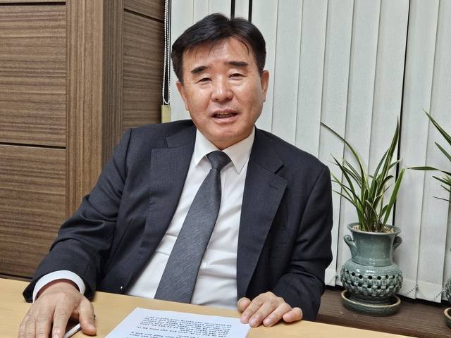 이기복 한국원자력학회장. 사진=이준기기자.