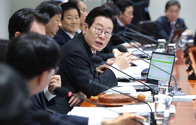 President Lee Jae Myung speaks during the 53rd Cabinet meeting at the presidential office in Yongsan, Seoul, on Dec. 9. At the meeting, Lee said that religious groups that engage in actions deserving public condemnation should be dissolved. [JOINT PRESS CORPS]