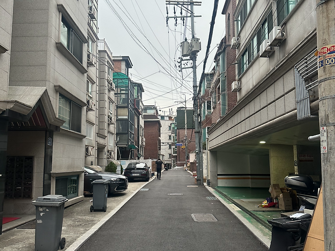 정부가 공시가와 시세 간 차이가 컸던 다세대·다가구의 전세대출보증 심사 때 감정가도 주택가격으로 인정하기로 했다. 사진은 서울시 관악구 빌라촌 모습.  [헤럴드 DB]