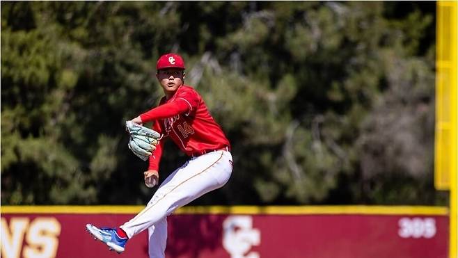 ▲ 쇼헤이는 아버지만큼의 재능이라는 평가를 받고 있지는 않지만 추후 성장 가능성이 기대를 모은다 ⓒ다르빗슈 쇼에이 SNS