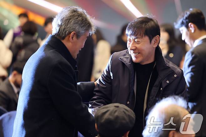 신태용 감독 이슈가 너무 길어지고 있다. 더 이상의 논란 없도록, 신태용 감독의 진중한 사과가 필요하다. ⓒ News1 이광호 기자