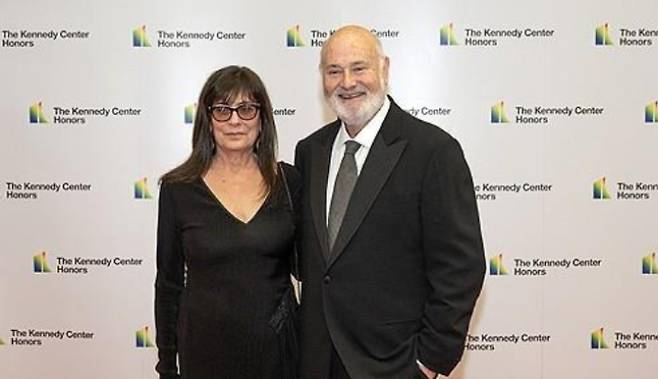 롭 라이나 부부의 생전 모습. 연합뉴스