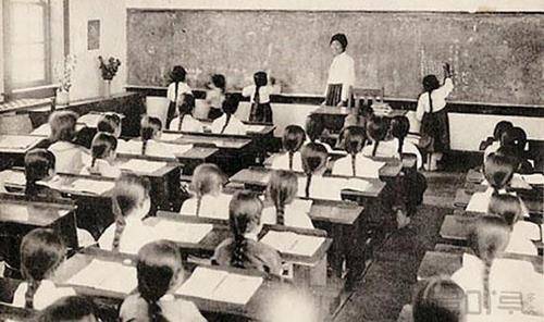 이화학당 학생들의 수업광경