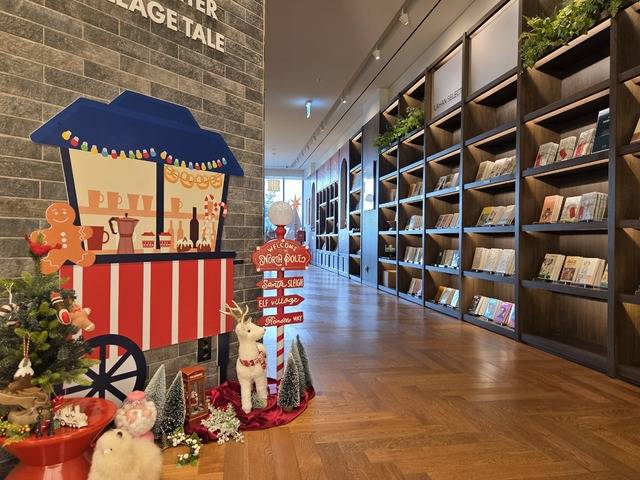 마치 산책길처럼 꾸며진 라한셀렉트 경주의 경주산책 코너 진입로. 강시일 기자.