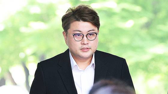 '음주 뺑소니'로 복역 중인 가수 김호중. 뉴스1