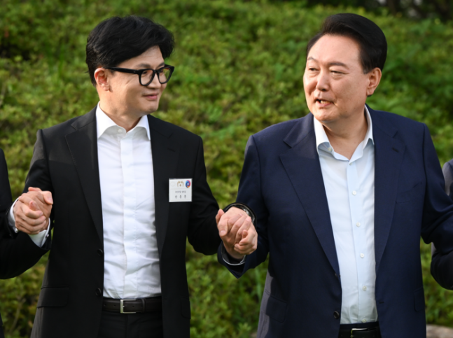한동훈 전 국민의힘 대표와 윤석열 전 대통령 [연합뉴스]