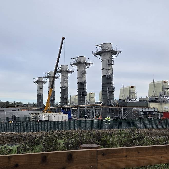 Gas turbine power plant with Phase 1 construction completed for the 250MW data center campus in Westmeath, Ireland.