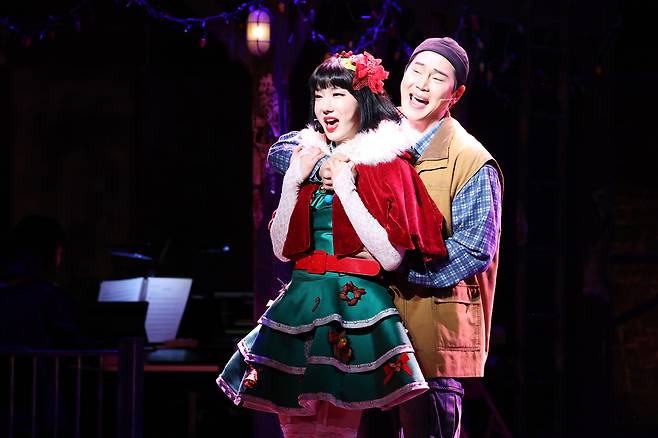 A scene from musical "Rent" at Coex Artium in Gangnam District, southern Seoul[YONHAP]