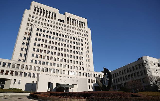 The Supreme Court building in Seocho District, southern Seoul, on Dec. 8 [YONHAP]