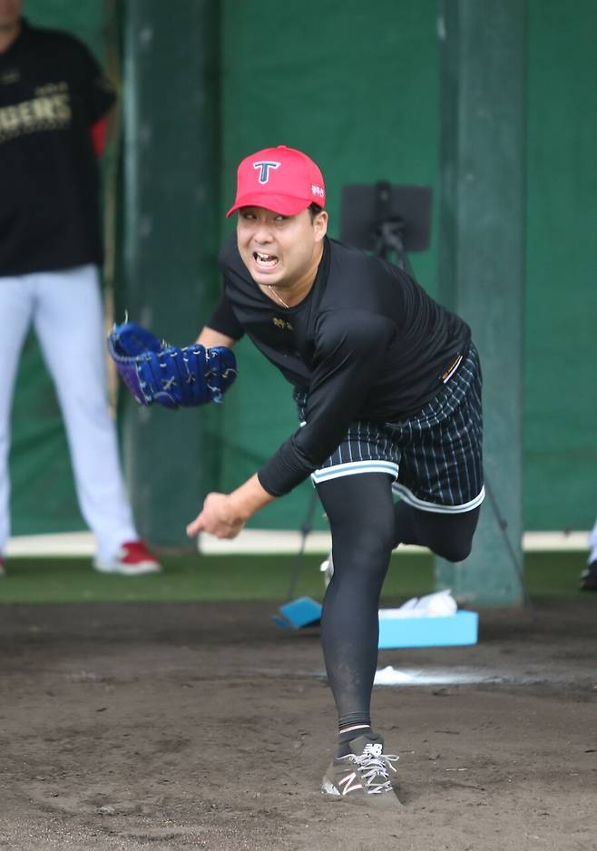 ▲ 이마무라는 친정팀 요미우리의 아카데미에서 지도자 생활을 시작한다 ⓒKIA타이거즈