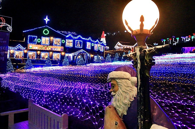 포천 '허브 아일랜드 산타마을'. 사진=경기관광공사