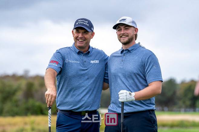 파드리그 해링턴(왼쪽)와 아들 패디. (사진=IMG)