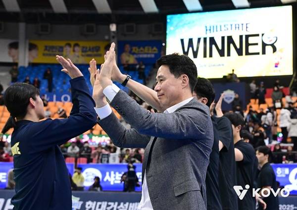 강성형 현대건설 감독. ⓒKOVO