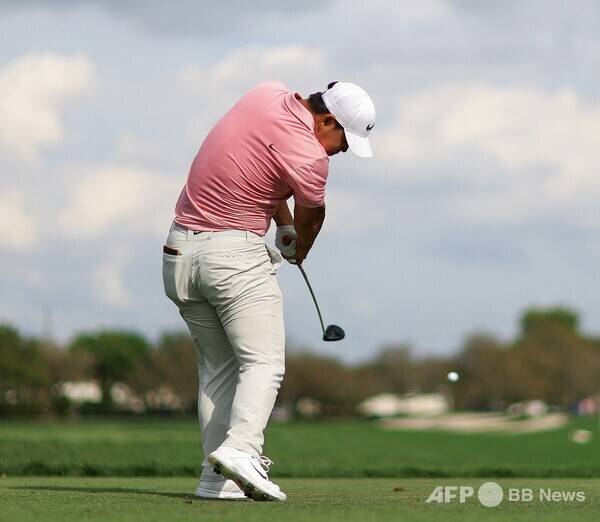 칼럼 내용과 관련 없는 참고 사진입니다. 미국프로골프(PGA) 투어에서 활약하는 김주형 프로가 스윙하는 모습입니다. 사진제공=ⓒAFPBBNews = News1 (사진을 무단으로 사용하지 마십시오.)